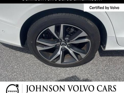 Certified 2025 Volvo S60 B5 Plus FWD image 7