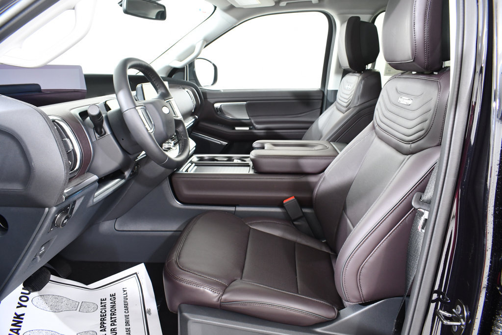 New 2027 Ford Expedition Platinum w/ Platinum Ultimate Package AWD/4WD image 6