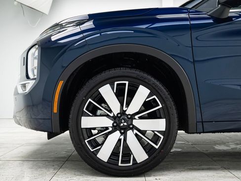 New 2026 Mitsubishi Outlander SE image 29