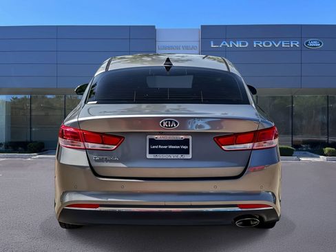 Used 2018 Kia Optima LX w/ 17" Alloy Wheels Package FWD image 5