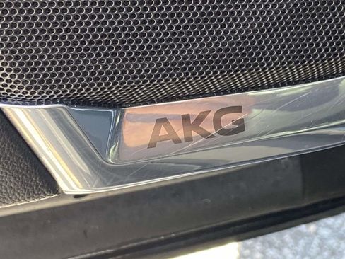 Certified 2025 Cadillac Escalade Sport AWD/4WD image 19