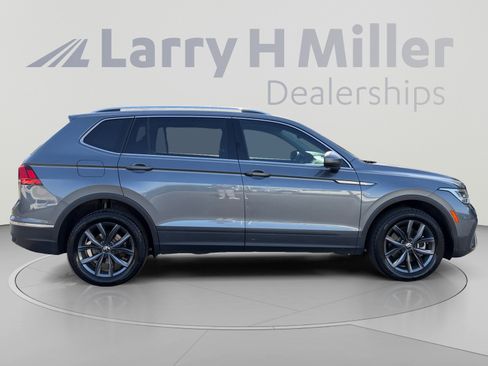 Used 2022 Volkswagen Tiguan SE AWD/4WD image 6