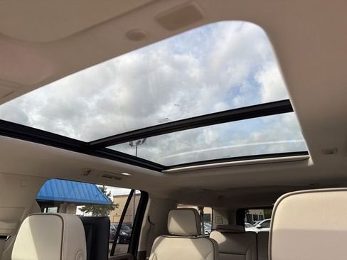 Used 2021 GMC Yukon XL Denali w/ Denali Ultimate Package image 32