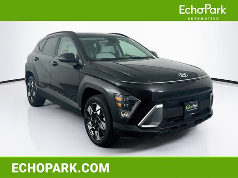 Used 2025 Hyundai Kona SEL AWD/4WD image 1