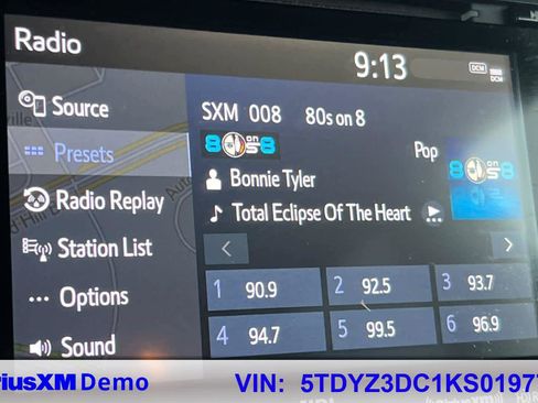 Certified 2019 Toyota Sienna Limited image 29