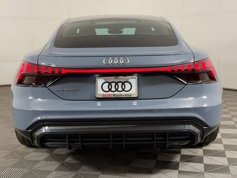 Used 2022 Audi e-tron GT Premium Plus image 10