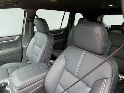 New 2026 GMC Acadia Elevation w/ Elevation Premium Package image 10