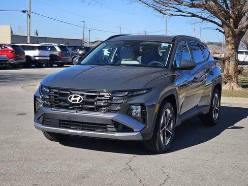 New 2026 Hyundai Tucson SEL FWD image 3