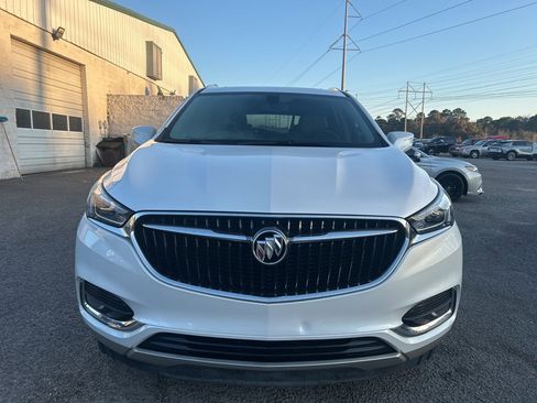Used 2019 Buick Enclave Essence image 3
