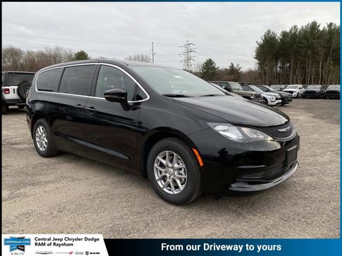 New 2026 Chrysler Voyager LX image 1