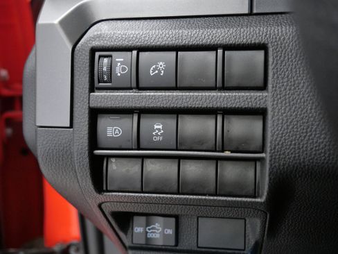 Used 2024 Toyota Tacoma TRD Off-Road image 26