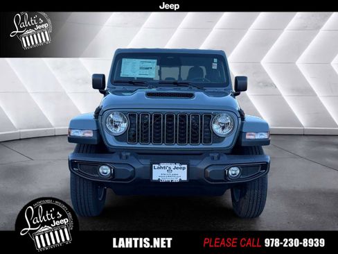 New 2026 Jeep Gladiator Sport image 2
