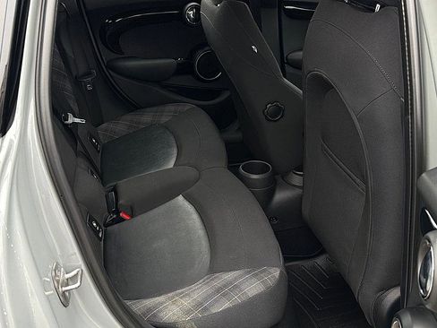 Used 2015 MINI Cooper S image 24