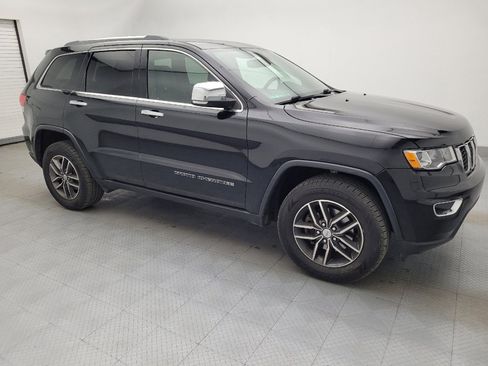 Used 2018 Jeep Grand Cherokee Limited AWD/4WD image 11