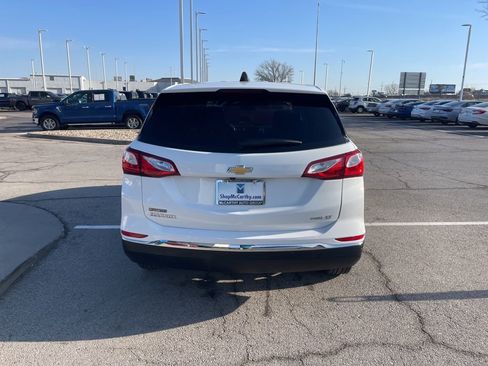 Certified 2021 Chevrolet Equinox LT image 3