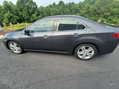 Used 2010 Acura TSX V6 Sedan FWD image 2