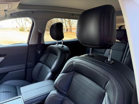 New 2026 Lincoln Nautilus Reserve image 10