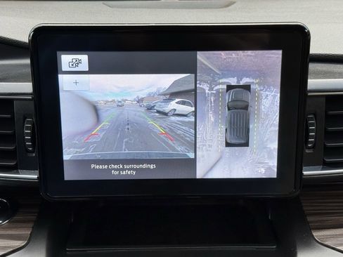 Used 2020 Ford Explorer Limited image 42