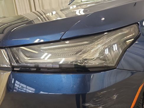 Certified 2023 Chevrolet Traverse LT w/ LPO, Floor Liner Package AWD/4WD image 39