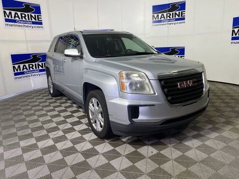 Used 2017 GMC Terrain SLE FWD image 1