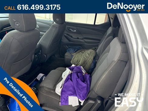 Used 2019 Chevrolet Traverse LT FWD image 13