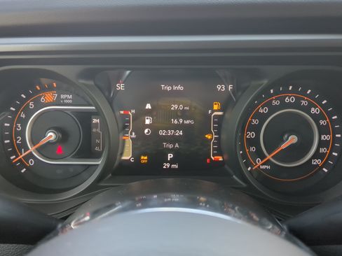 New 2026 Jeep Wrangler Unlimited Sahara AWD/4WD image 24