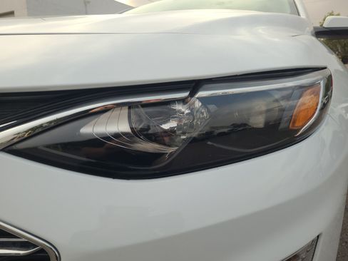 Used 2025 Chevrolet Malibu LT FWD image 9