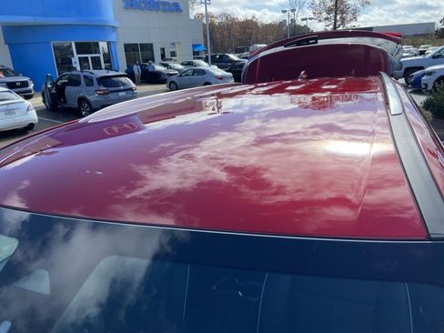 Used 2025 Buick Enclave Preferred w/ Power Package image 27