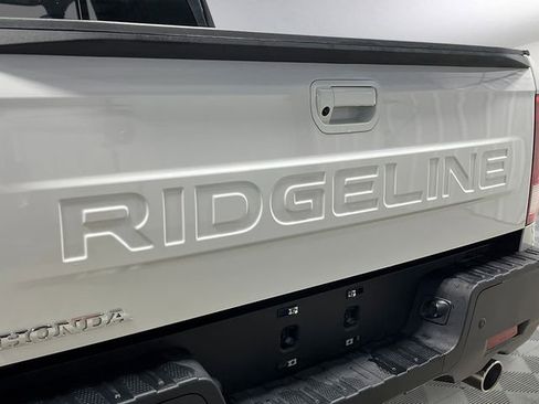 New 2026 Honda Ridgeline Black Edition image 6