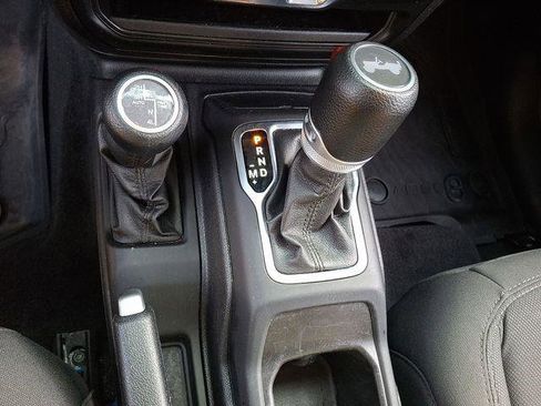 Certified 2021 Jeep Wrangler Unlimited Sport image 15