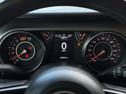 Used 2021 Jeep Wrangler Sport AWD/4WD image 10