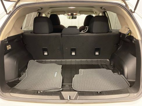 Used 2019 Subaru Crosstrek 2.0i image 32