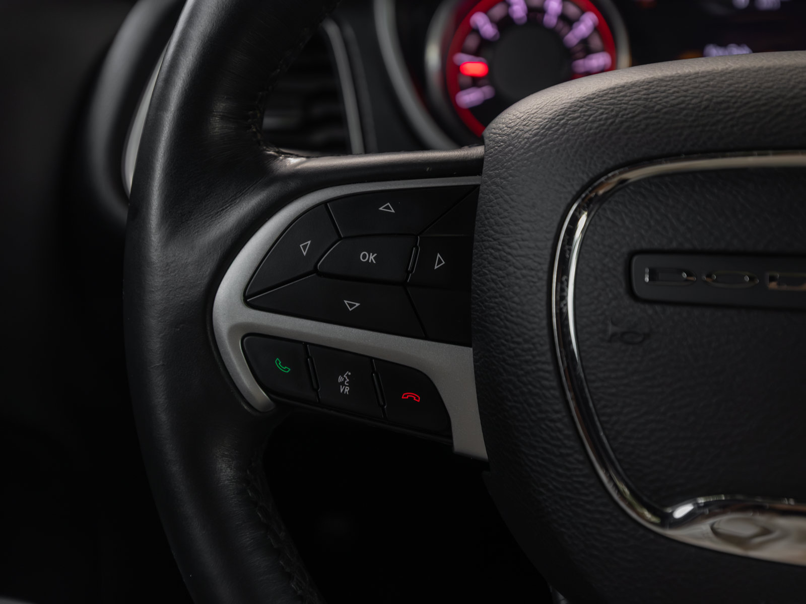 Used 2018 Dodge Challenger SXT Plus RWD image 7