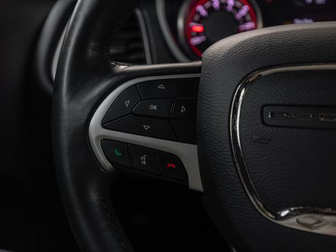 Used 2018 Dodge Challenger SXT Plus RWD image 7