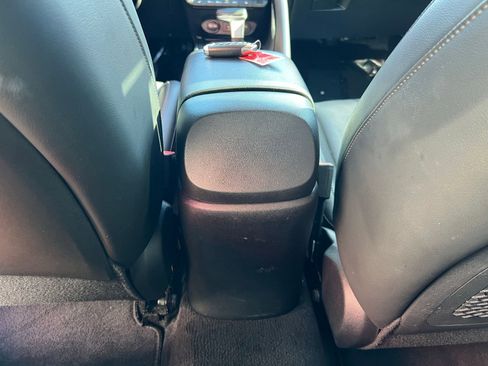 Used 2023 Hyundai Elantra Limited FWD image 46