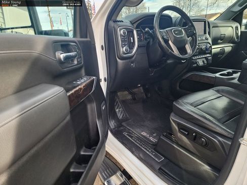 Used 2020 GMC Sierra 2500 Denali w/ Denali Ultimate Package image 24