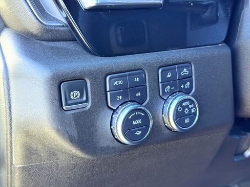 Used 2025 GMC Sierra 2500 SLT w/ SLT Convenience Package image 15