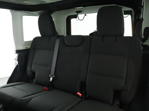 Used 2022 Jeep Wrangler Unlimited Sport image 5