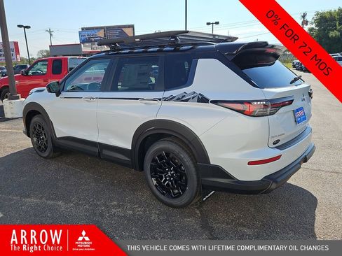 New 2025 Mitsubishi Outlander Trail Edition image 8