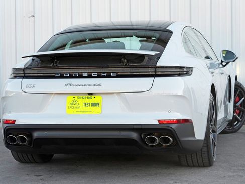 Used 2025 Porsche Panamera 4S w/ Premium Package image 5
