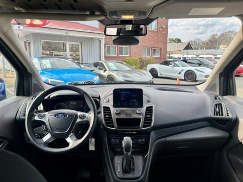 Used 2020 Ford Transit Connect XLT image 14