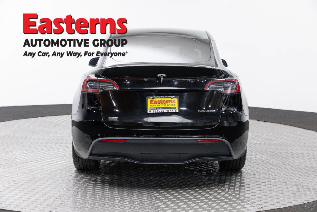 Used 2022 Tesla Model Y Long Range AWD/4WD image 8