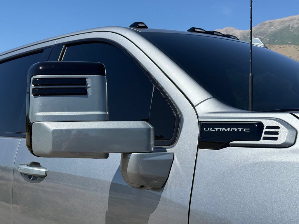 Used 2026 GMC Sierra 3500 Denali Ultimate AWD/4WD image 16