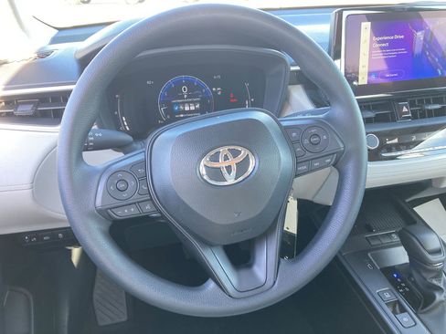 Certified 2026 Toyota Corolla Cross L image 11