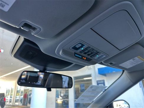 Certified 2022 Ford Explorer XLT w/ Equipment Group 202A image 25