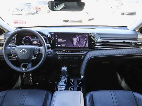 Used 2025 Toyota Camry XLE FWD image 12