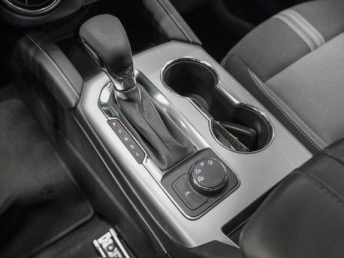 Used 2023 Chevrolet Blazer LT image 24