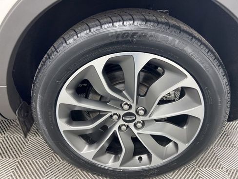 Certified 2023 Lincoln Nautilus Reserve w/ Equipment Group 201A image 10