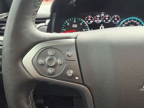 Used 2017 Chevrolet Suburban Premier AWD/4WD image 14