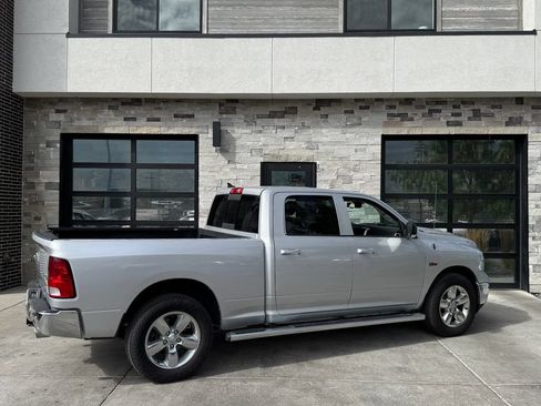 Used 2019 RAM 1500 Big Horn AWD/4WD image 3
